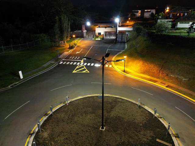 Mantenimiento preventivo de postes eléctricos, Nosotros si nos damos cuenta a tiempo!